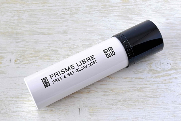 〈ジバンシイ〉プリズム・リーブル・プレップ＆セット・グロウ・ミスト SPF45・PA++++(70mL) 税込6,160円