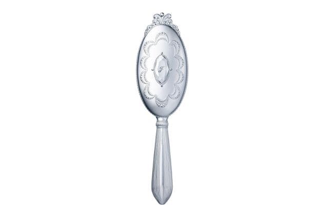 〈ジルスチュアート〉ヘアブラシ 税込3,960円