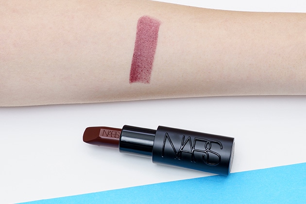 〈NARS〉エクスプリシット リップスティック(808) 税込5,500円