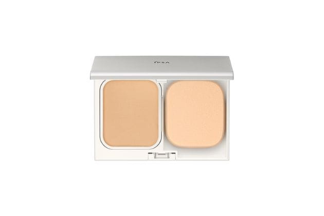〈イプサ〉パウダー ファウンデイションe SPF25・PA++(レフィル) 税込4,730円、同 ケース 税込1,870円 ※画像はレフィルとケースをセットした状態です。