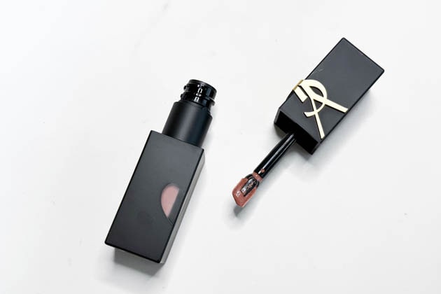〈イヴ・サンローラン〉YSL ザ インクス ブラークリーム(231) 税込6,710円
