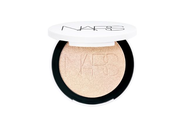 〈NARS〉ライトリフレクティング ルミナイジングパウダー 税込6,490円