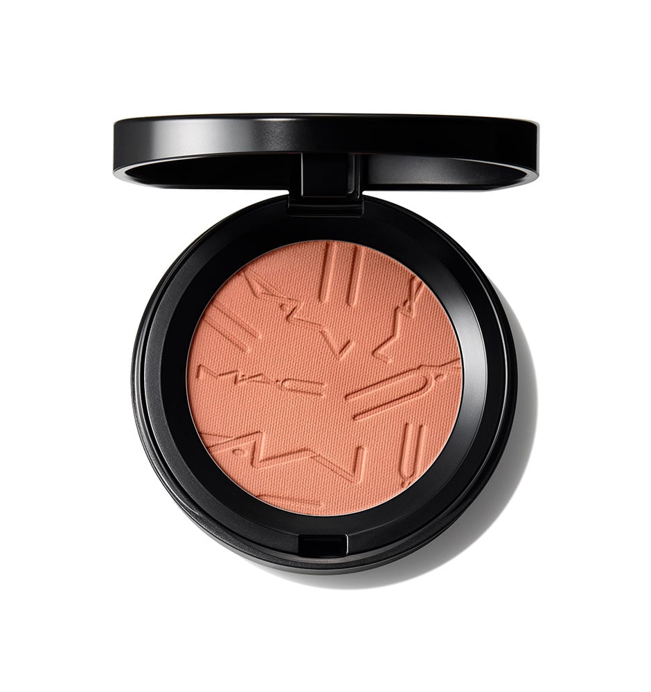 〈M・A・C〉スキンフィニッシュ カラーストラック ブラッシュ(メルバ) 税込4,730円 ※2026年5月1日(金)発売