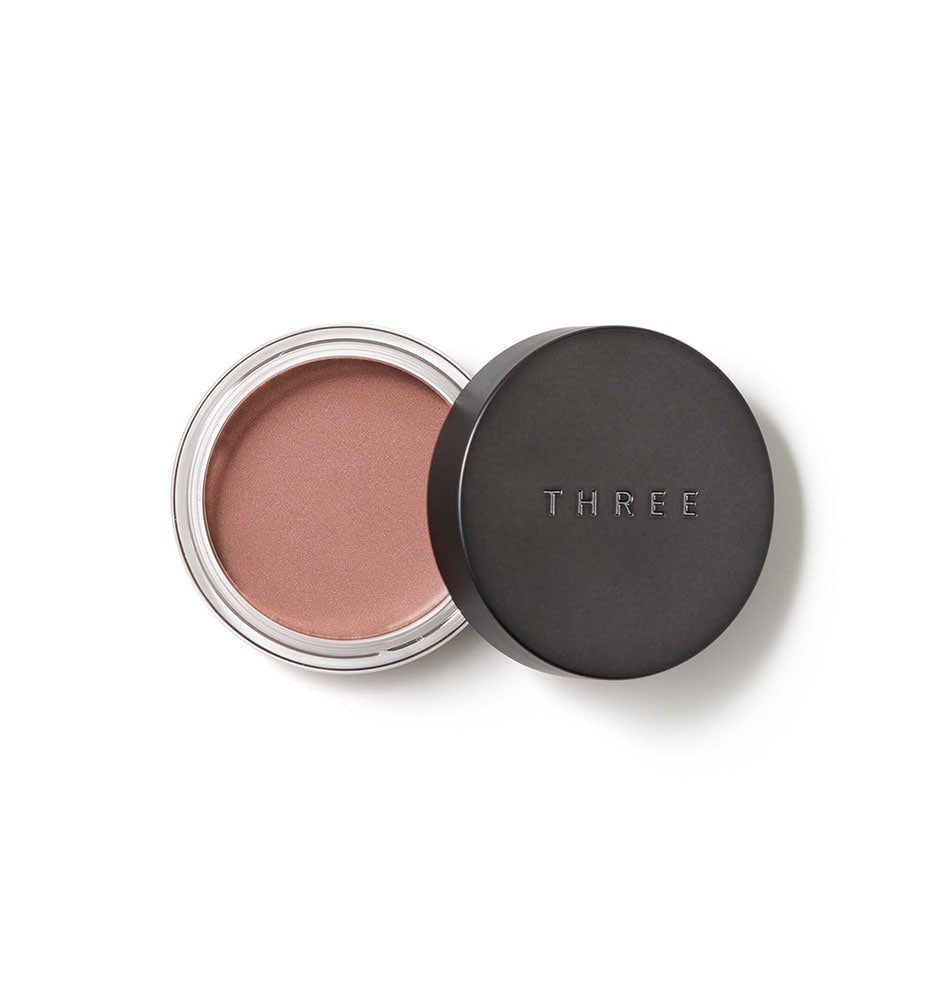 〈THREE〉グラムトーンカラーカスタード(10) 税込3,300円